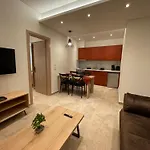 Tsoukos Apartment