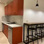Tsoukos Apartment *