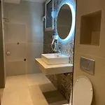 Tsoukos Apartment *