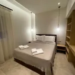 Tsoukos Apartment Potos