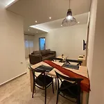Tsoukos Apartment