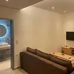 Apartment Tsoukos *