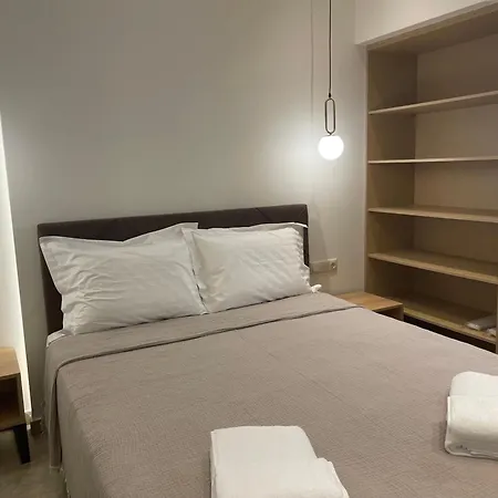 Tsoukos Apartment *